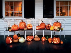 assorted-pumpkins-carved-halloween-1007-lgn